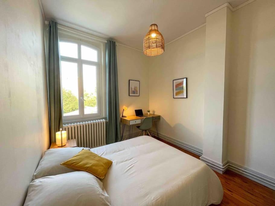 4 Chambres - Grande Maison - Parking - Jardin Amiens Kültér fotó